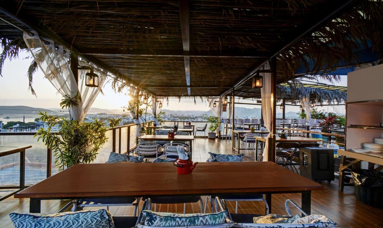 Hotel Udai Niwas By The Lake Udaipur Esterno foto