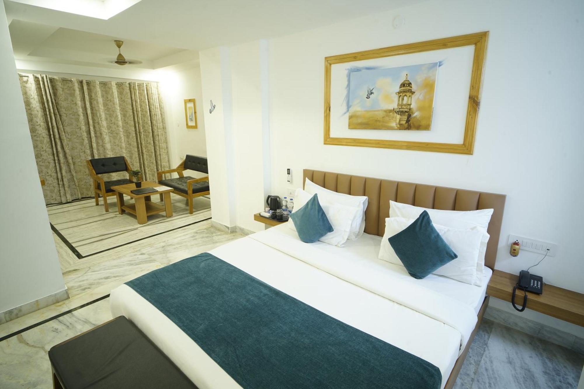 Hotel Udai Niwas By The Lake Udaipur Esterno foto