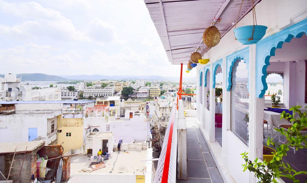 Hotel Udai Niwas By The Lake Udaipur Esterno foto